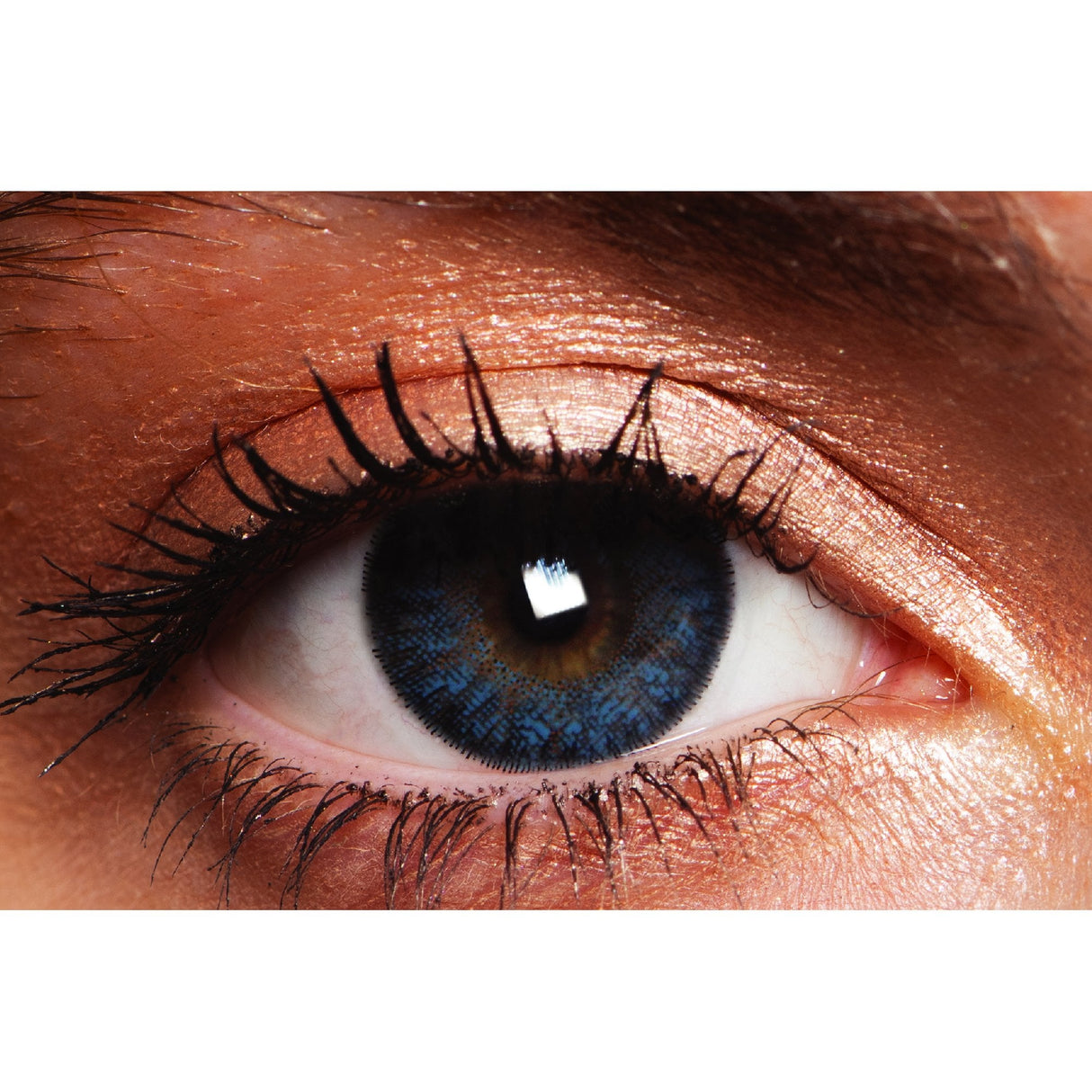 Berkshire Blue - Coloured Contact Lenses - (12 Months Wear)